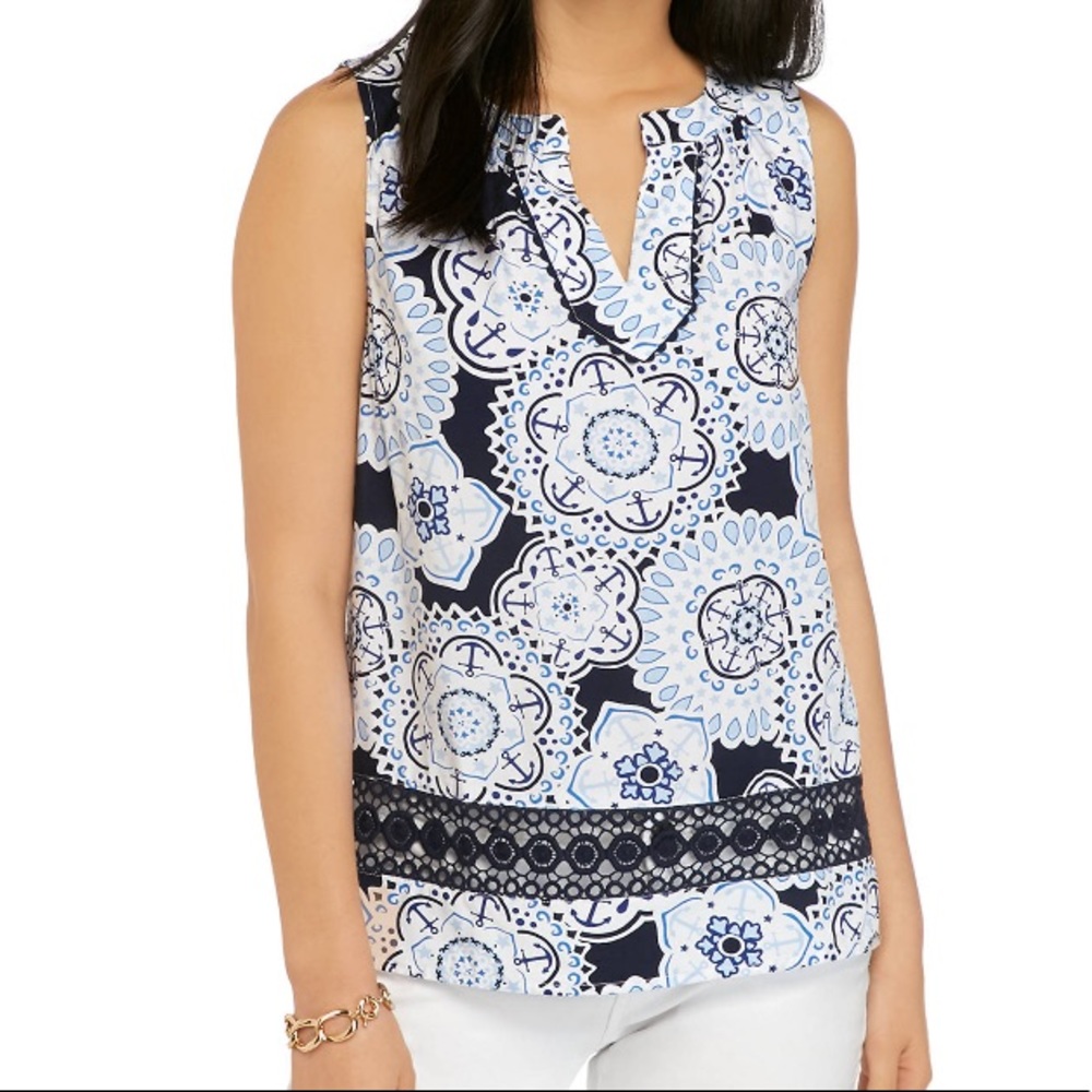 NWOT Crown & Ivy Petite L Crochet Hem Peasant Top